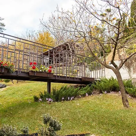 Crocus Bed & Breakfast
