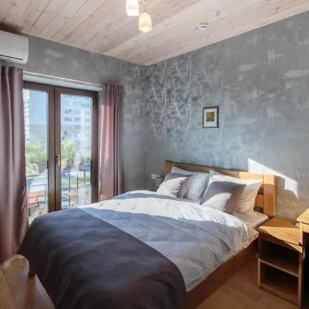 Bed & Breakfast Crocus Lviv