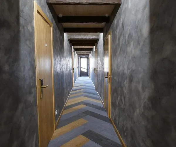 Crocus Bed and breakfast 3*