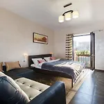 Crocus Bed & Breakfast 4*